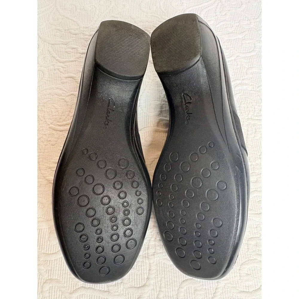Clarks Womens Black Leather Slip On Loafers Low Wedge Square‎ Toe Shoes Size 10M